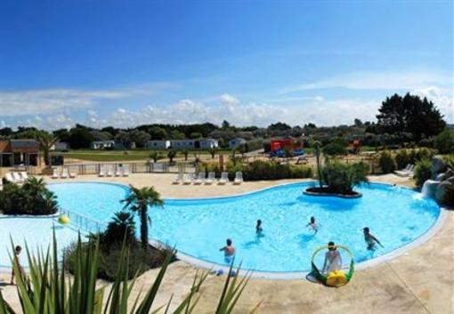 фото отеля Campsite Baie du Kernic Bungalows Plouescat
