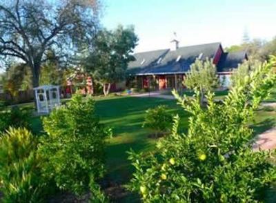 фото отеля The Flower Farm Hotel Loomis