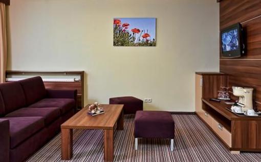 фото отеля Alexandra Hotel
