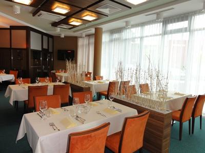 фото отеля Alexandra Hotel