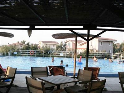 фото отеля Seagulls Bay Village Hotel - Apartments & Maisonettes