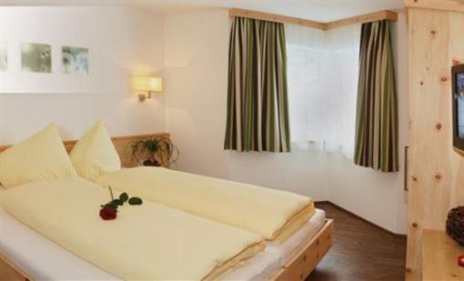фото отеля Appartements Alpenkristall