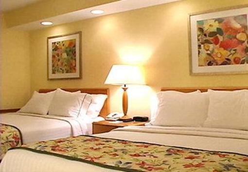 фото отеля Fairfield Inn & Suites Roanoke North
