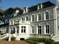 Hostellerie De Le Wast Chateau Des Tourelles