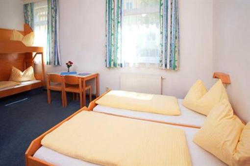 фото отеля Jugendgästehaus Bad Ischl