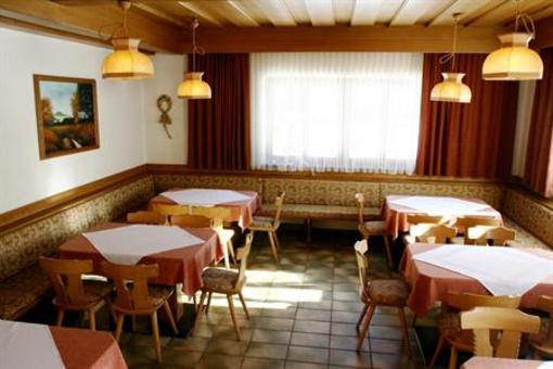 фото отеля Waldfrieden Pension Obertilliach