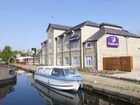 фото отеля Premier Inn Huddersfield Central