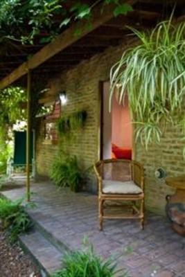 фото отеля Teresita Bed & Breakfast Adrogue
