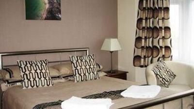 фото отеля Graingers Guest House Weymouth