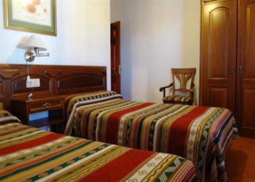 фото отеля Hostal Rural Poqueira