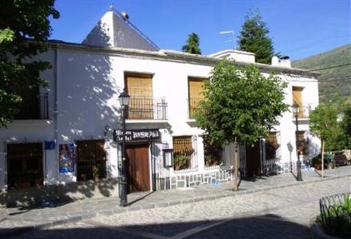 фото отеля Hostal Rural Poqueira