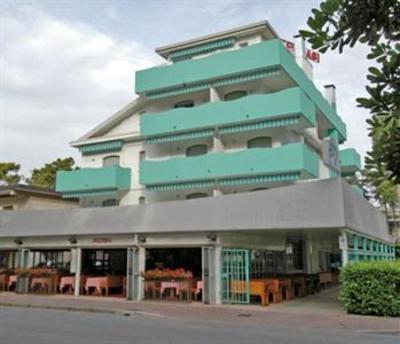 фото отеля Hotel Oasi Lignano Sabbiadoro