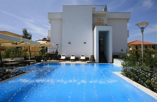 фото отеля La Costiera Hotel
