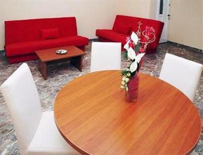 фото отеля Apartments Barisic Seget Donji