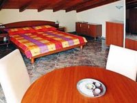 Apartments Barisic Seget Donji