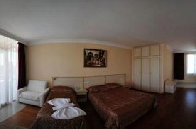 фото отеля Halic Park Hotel Ayvalik