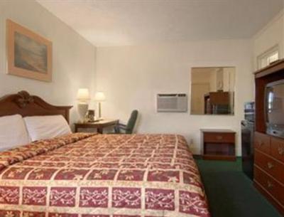 фото отеля Americas Best Value Inn & Suites - South Boston