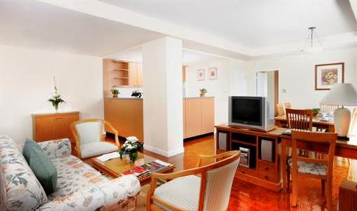 фото отеля Karavel House Hotel And Serviced Apartments Si Racha