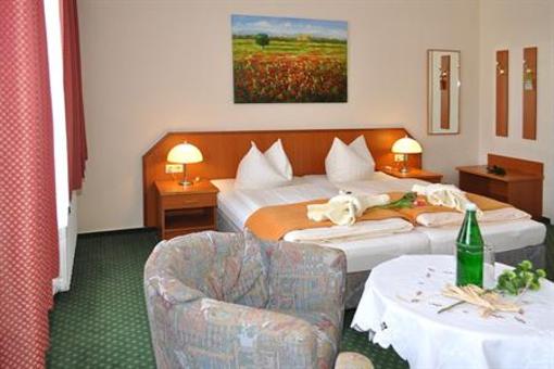 фото отеля Hotel Waldperle