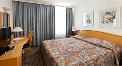 фото отеля Hotel Paka