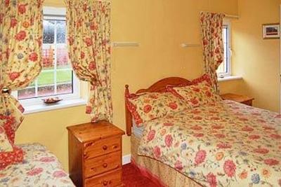 фото отеля Findus Guest House Bed & Breakfast Macroom