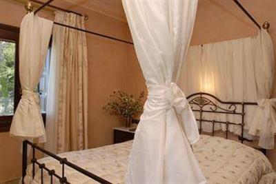 фото отеля Miression Guesthouse Mouresi