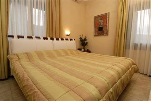 фото отеля Miression Guesthouse Mouresi