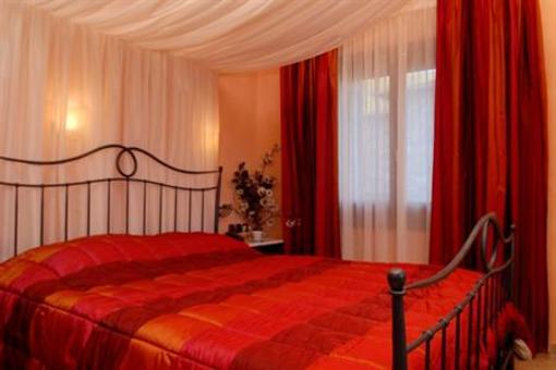 фото отеля Miression Guesthouse Mouresi