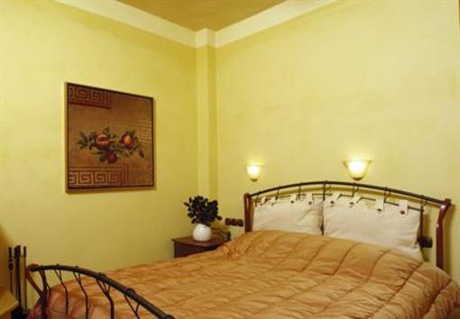фото отеля Miression Guesthouse Mouresi