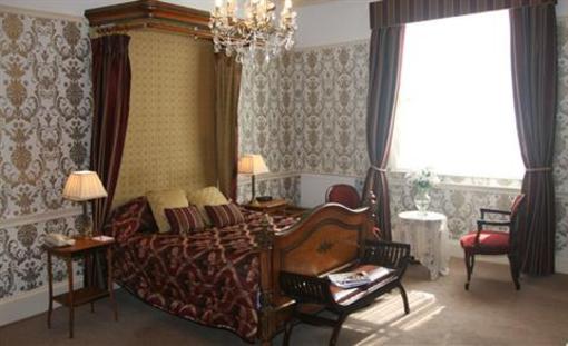 фото отеля The Royal Lion Hotel