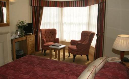 фото отеля The Royal Lion Hotel