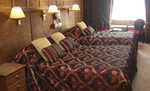 фото отеля The Royal Lion Hotel