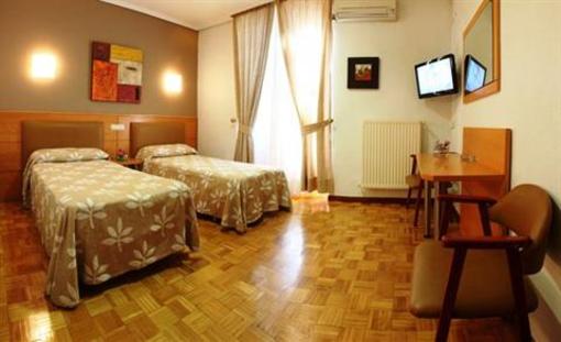 фото отеля Hostal Arotza