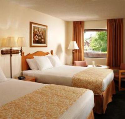 фото отеля Brookwood Inn
