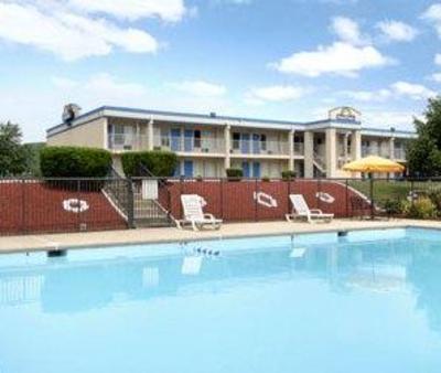 фото отеля Days Inn Staunton Mint Springs