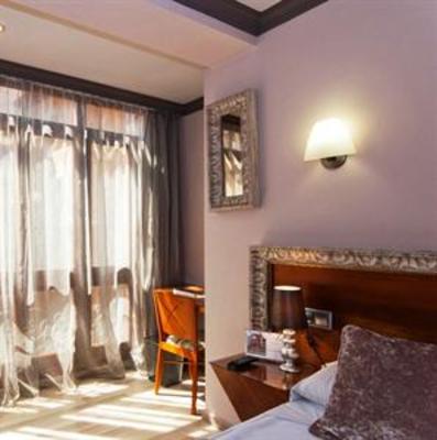 фото отеля Hotel Vetusta