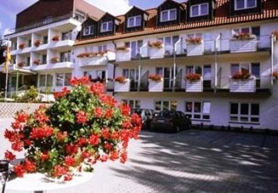 фото отеля Kneipp Bund Hotel Heikenberg Bad Lauterberg