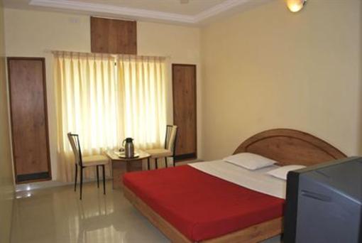 фото отеля Hotel Kuber Inn Shirdi