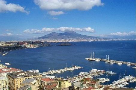 фото отеля Holiday Inn Naples