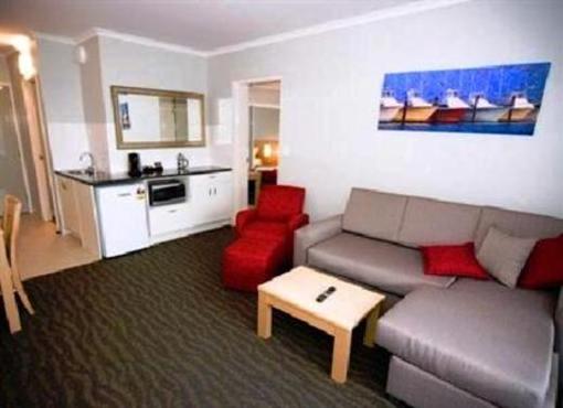 фото отеля Manly Marina Cove Motel