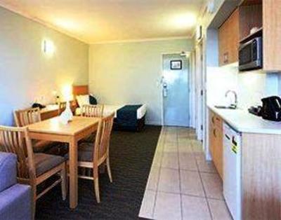 фото отеля Manly Marina Cove Motel
