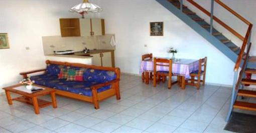 фото отеля Palmira Studios & Apartments Makrys Gialos