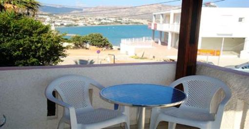 фото отеля Palmira Studios & Apartments Makrys Gialos
