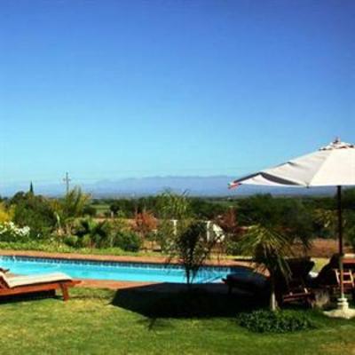 фото отеля Mooiplaas Guesthouse Oudtshoorn