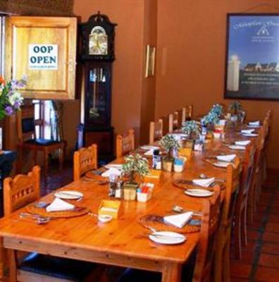 фото отеля Mooiplaas Guesthouse Oudtshoorn