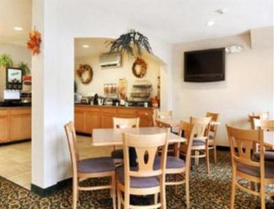 фото отеля Microtel Inn & Suites North Canton