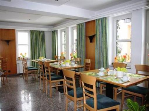 фото отеля Hotel Gasthof Grüner Wald Hofheim am Taunus