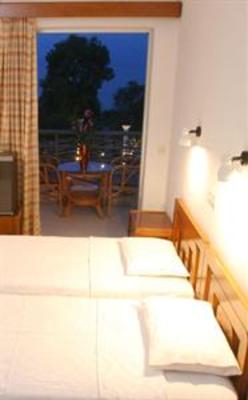 фото отеля Logga Beach Hotel Aipeia