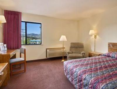 фото отеля Super 8 Motel Pocatello
