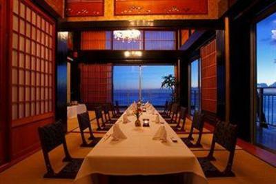 фото отеля The New Otani Kaimana Beach Hotel